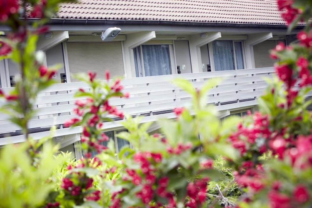 Kyriad Villeneuve Saint Georges - Hotel Renove Exterior foto